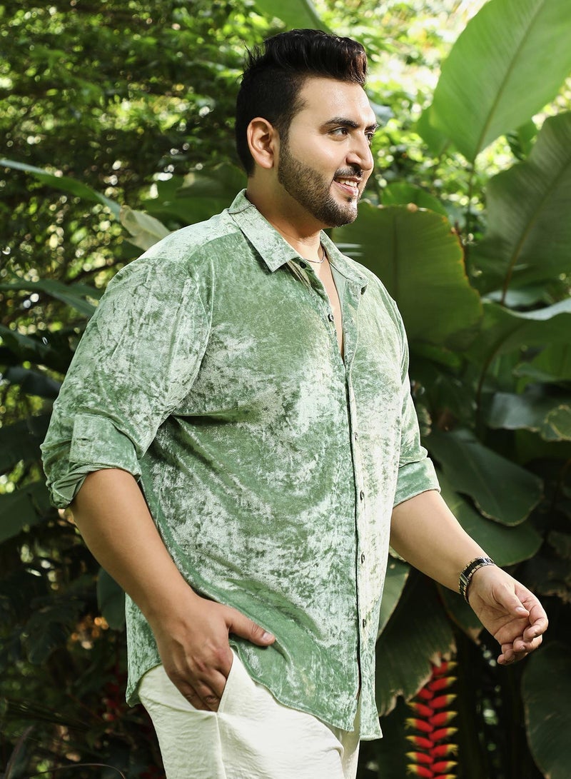 Instafab Plus Instafab Plus Men's Sage Green Solid Velvet Shirt For Casual Wear | Spread Collar | Long Cuffed Sleeves | Button Closure | Plus Size Shirt Crafted With Comfort Fit For Everyday Wear - Image 3