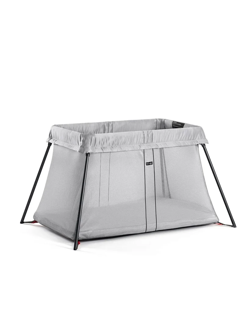 BABYBJORN Travel Cot Light With Fitted Sheet - Silver