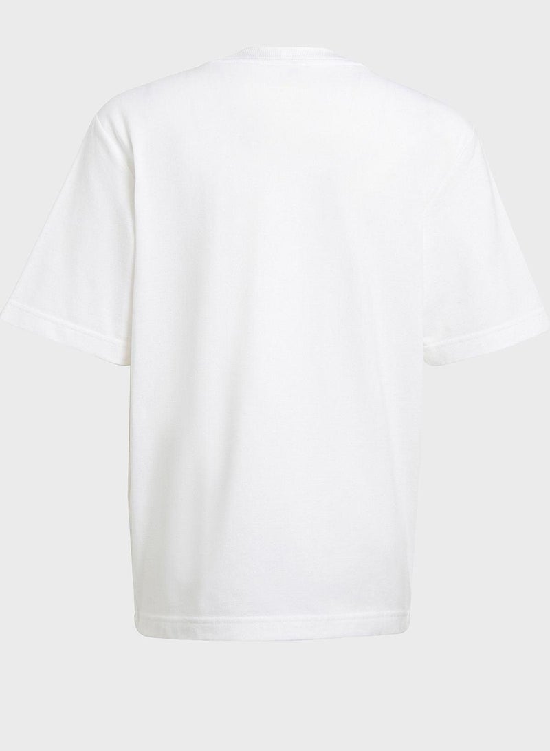 اديداس تيشيرت تدريب أبيض بشعار يو في للأعمار - سنوات - Image 2