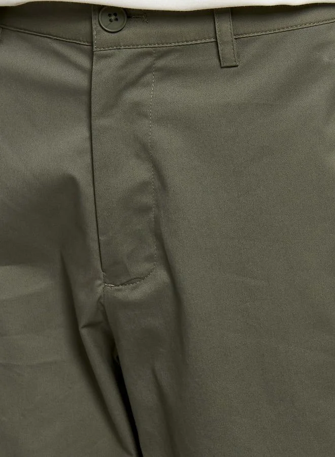 إمبيرور Emperor Men Regular Fit Twill Trousers