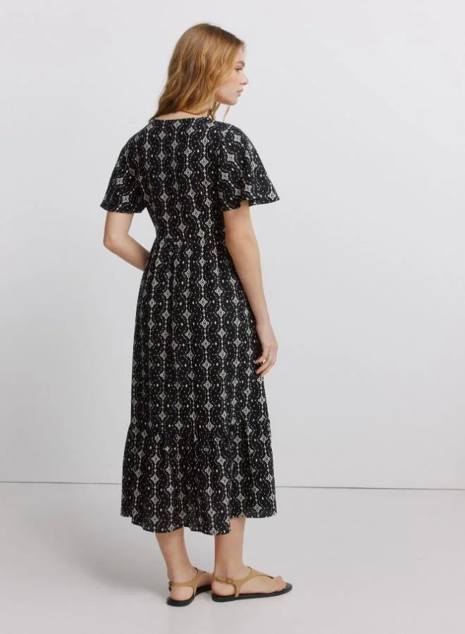 Springfield  Printed short sleeve shirt collar V-neck front button flared skirt midi dress for Women | Best Price UAE