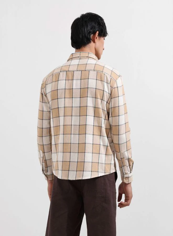 The Indian Garage Co Men Relaxed Fit Checked Cutaway Collar Full Sleeves Shirt