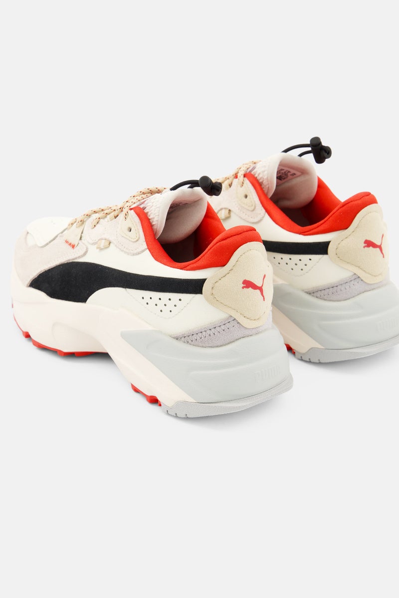 PUMA أحذية رياضية تدريبية للنساء من أوركيد بتصميم رجعي، بيج فاتح - Image 2