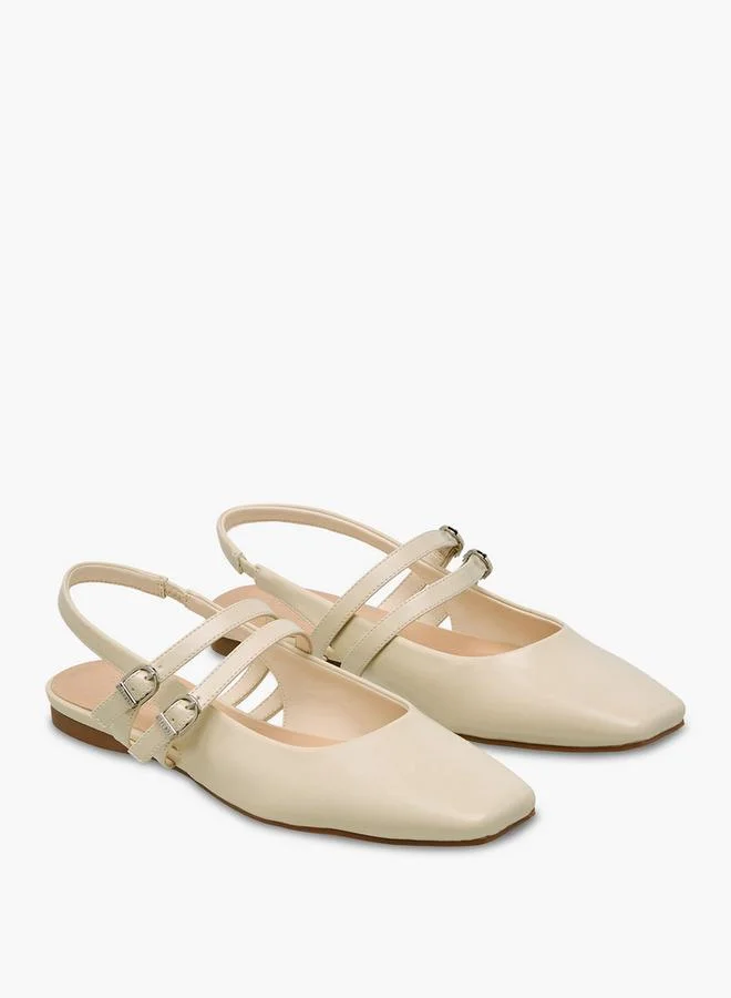سيليست Women Buckle Accent Strap Sandals
