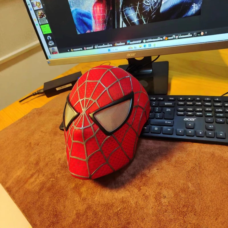 Handmade Toby Maguire Spider-Man Mask - Image 3