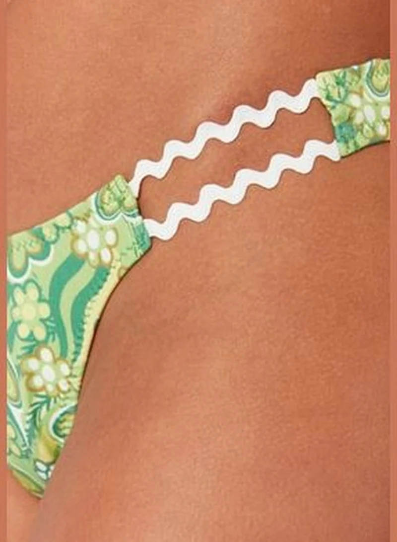 trendyol Floral Patterned Bikini Bottoms with Regular Legs TBESS23BA00124