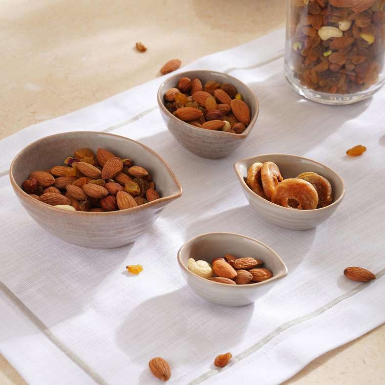 Pan Home Aska Reactive 4-Piece Chip Dip - Grey