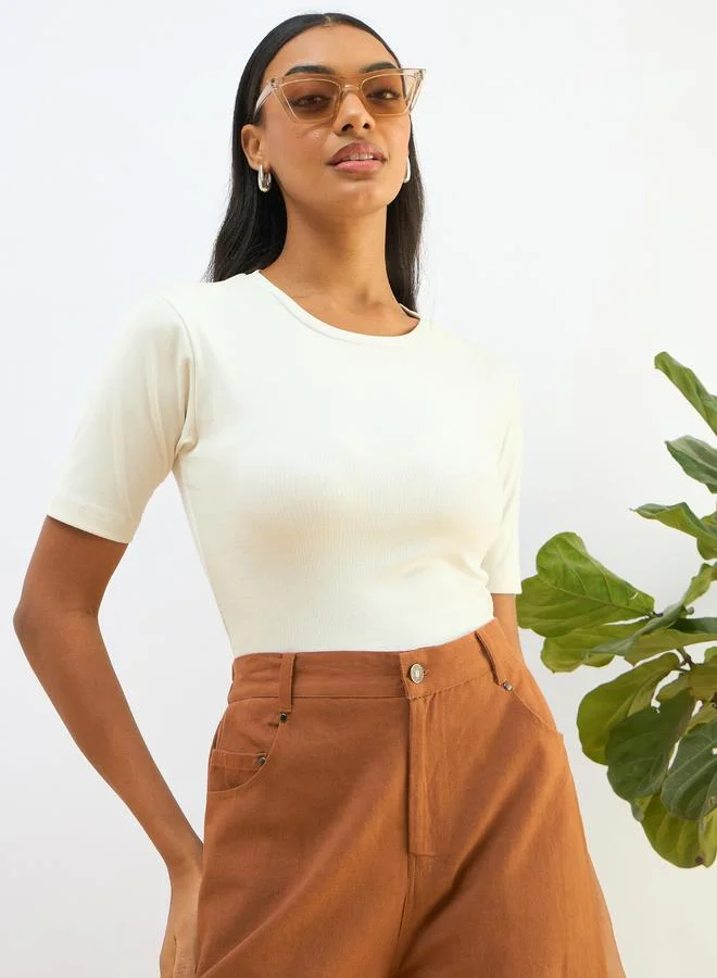 SASSAFRAS White Ribbed Short Sleeves Top