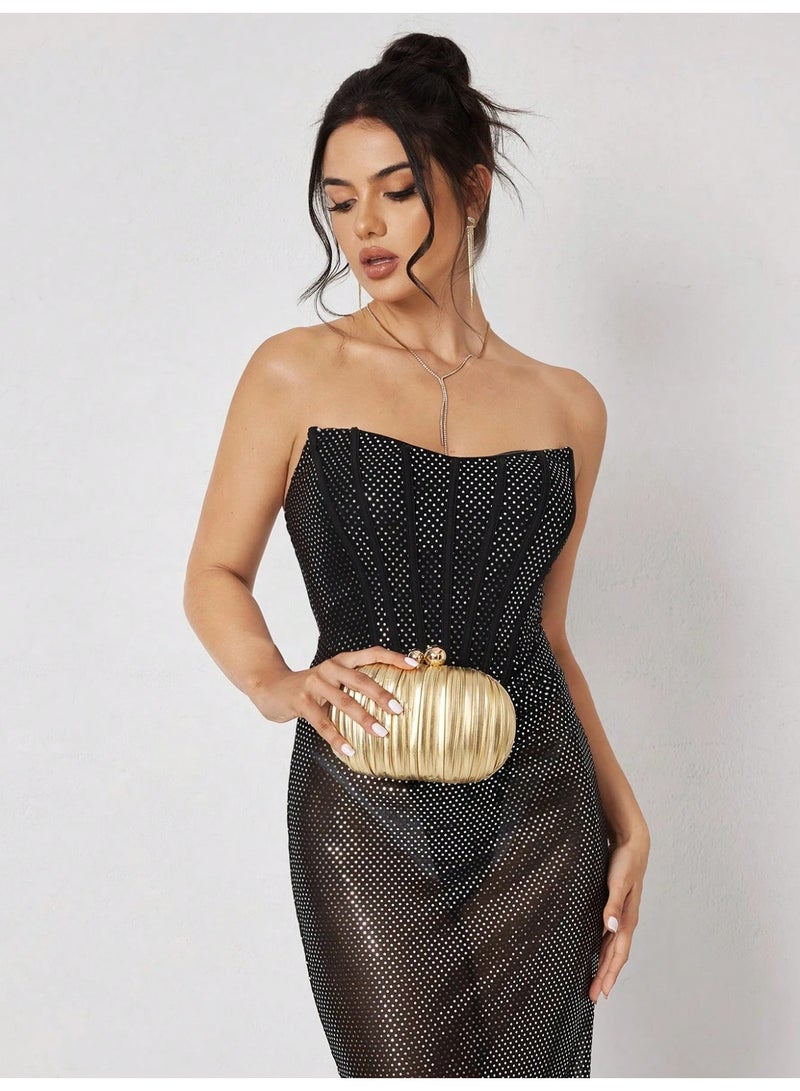 حقيبة سهرة نسائية باللون الذهبي بتصميم عصري أنيق - Image 4