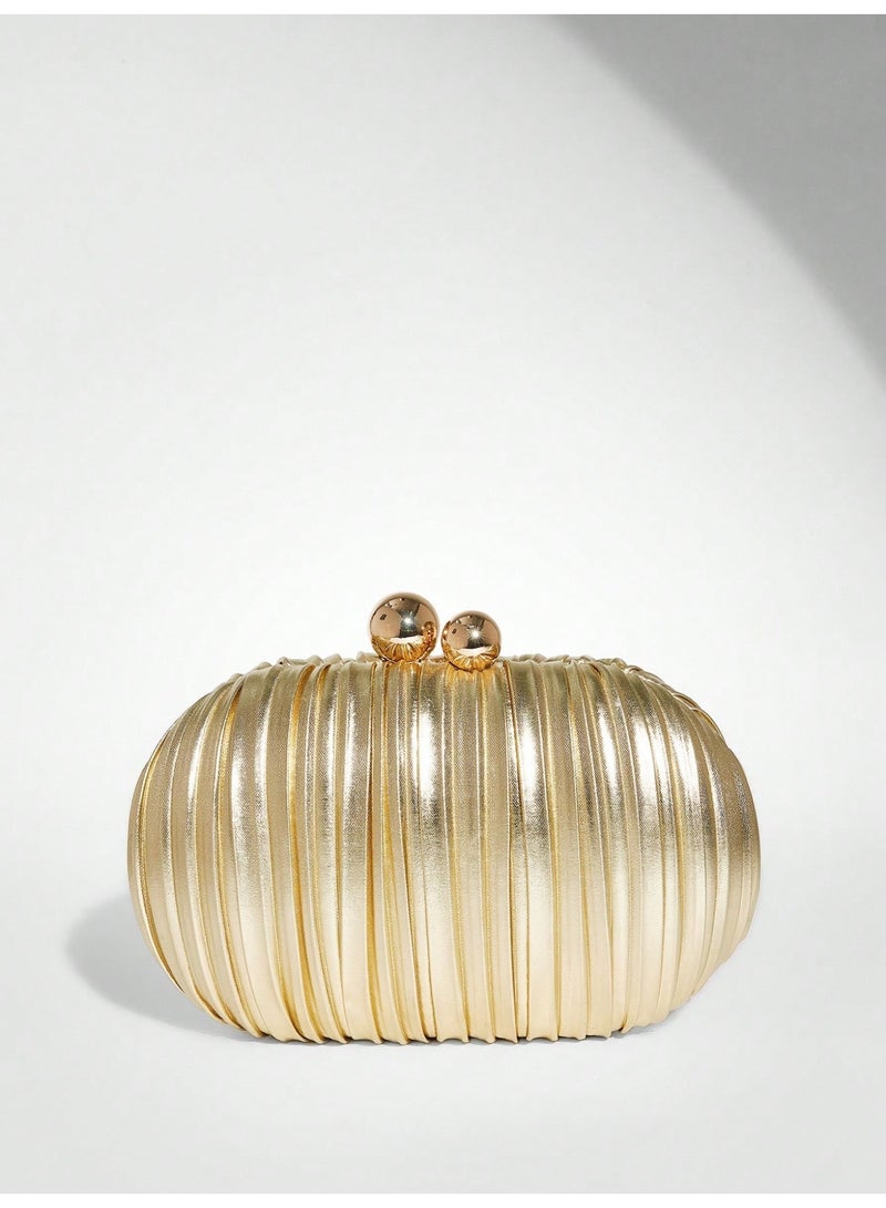 حقيبة سهرة نسائية باللون الذهبي بتصميم عصري أنيق - Image 2