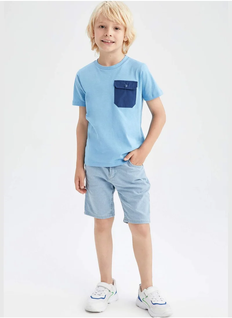 DeFacto Relaxed Fit Short Sleeve One Pocket T-Shirt