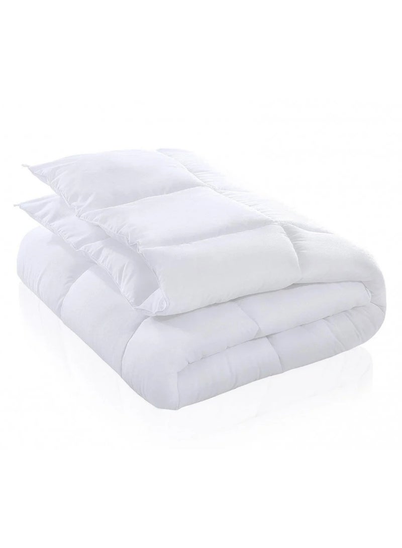 High-quality double hotel duvet filling made of microfiber. Get a peaceful night's sleep with the luxurious white duvet filling with superior softness for lasting comfort. 240*160 cm - Image 3