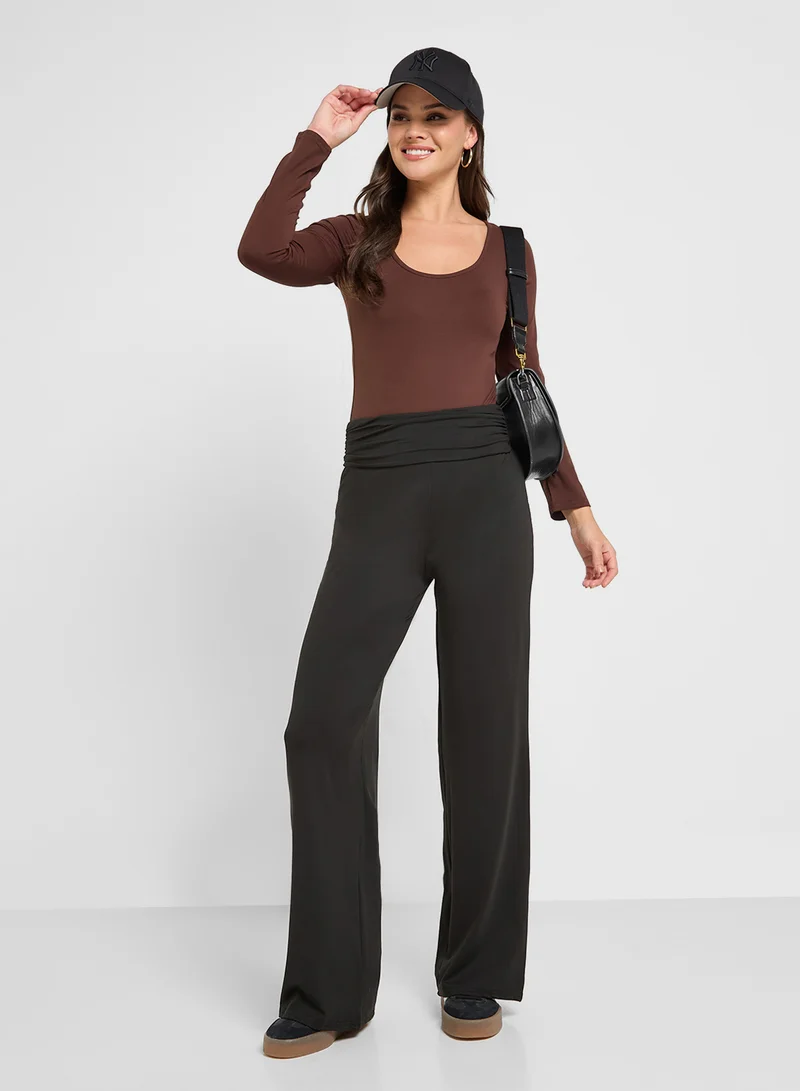 Ginger Basics Long Sleeves Scoop Neck Fitted Bodysuit