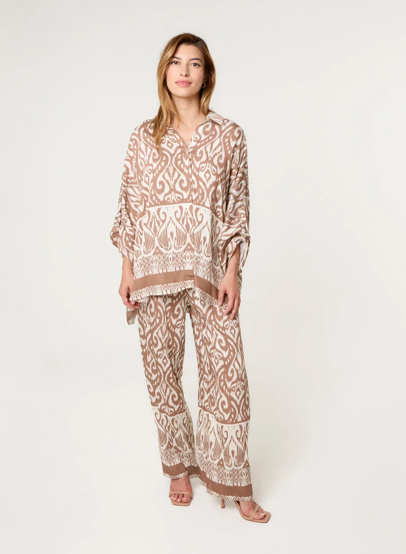 بلو فانيلا قميص مقاس كبير مطبوع