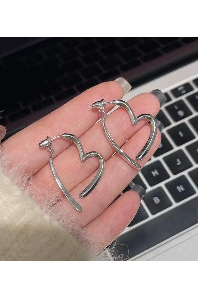 Goolsky Korean & Japanese Style Double-Wear Gold Metal Heart Earrings – Minimalist Front-Back Cross Design, Lightweight Luxury Jewelry - Image 4