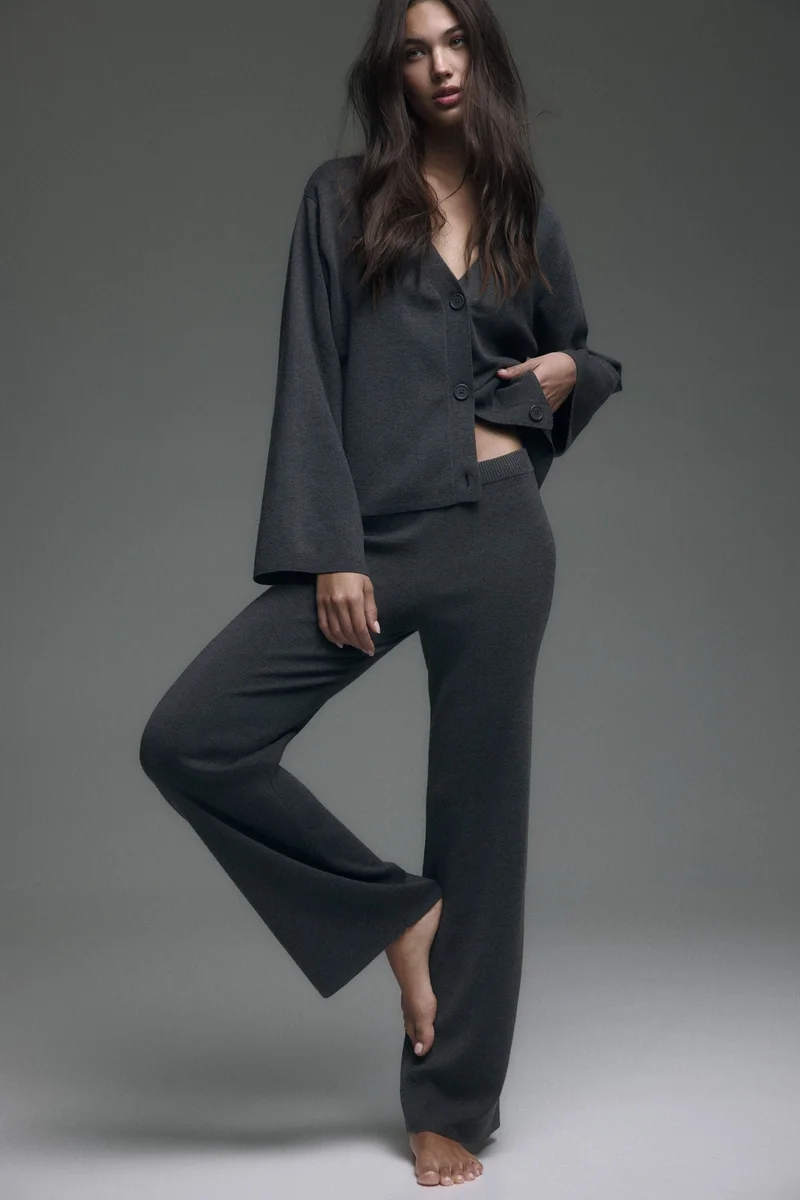 اتش اند ام كارديغان محبوك بتصميم ناعم