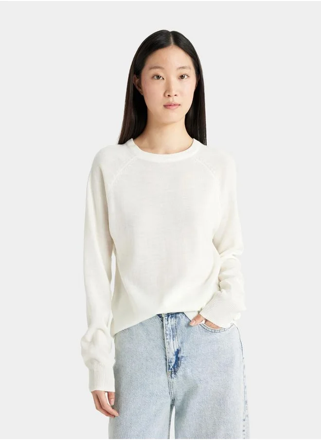 DeFacto Solid Raglan Sleeve Regular Fit Sweater by Styli