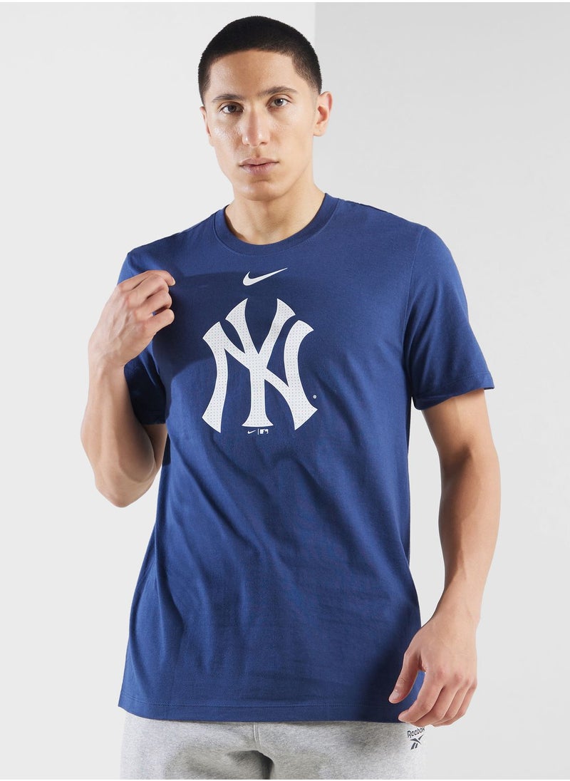 New York Yankees Logo T-Shirt - pzsku/Z3E57B96FDD1B356B20F7Z/45/_/1719937021/350a2165-5d7d-4af5-a550-5f7d98836d7a