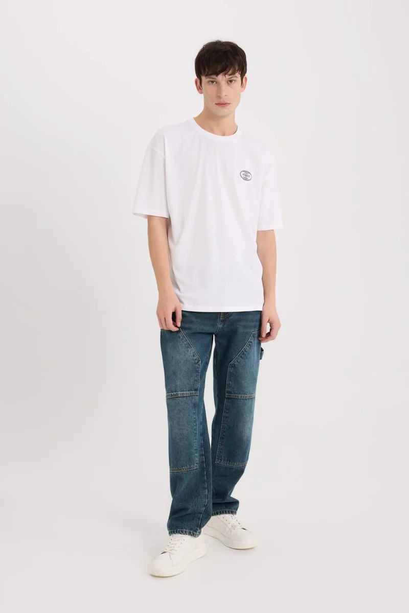 ديفاكتو Oversize Crew Neck Slogan Print T-Shirt