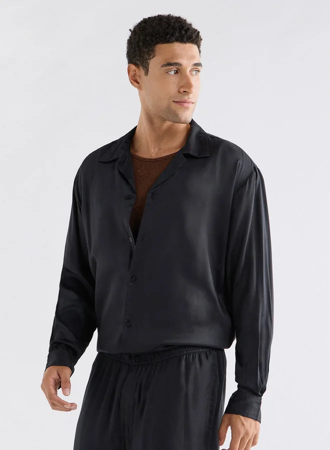 سبلاش فيڤ قميص سادة بقصة عادية وياقة كامب وأكمام طويلة