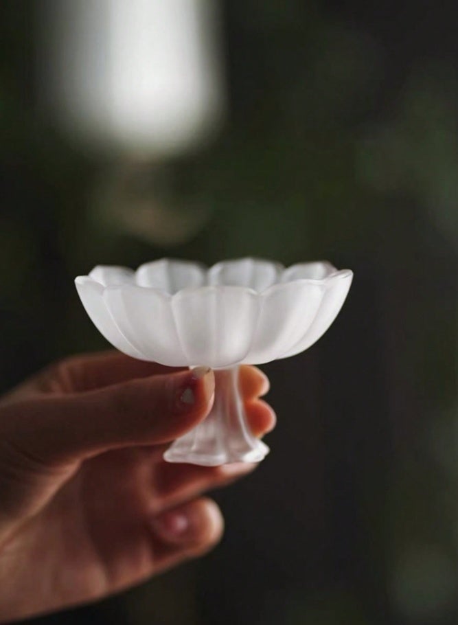 MAIDI Set of 6 Elegant Lotus Frosted Glass Cups | Heat-Resistant Stemmed Glasses for Tea, Turkish Coffee & Layered Desserts - Image 4