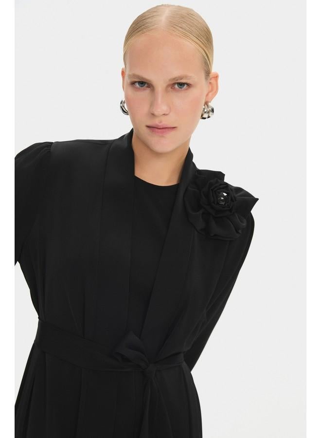 جون عباية نسائية بتفاصيل زهور من جوني - أسود - Image 3