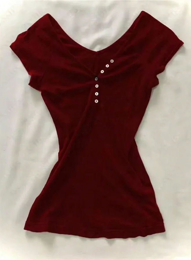 تايك تو Burgundy Button Detail V-Neck Top