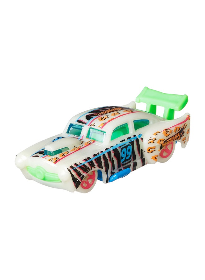 Hot Wheels Toy Monster Trucks 10-Pack of Glow-in-the-Dark 1:64 Scale Vehicles, GITD Set of 5 Trucks & 5 Cars, Play Vehicles for Kids & Collectors - Image 3