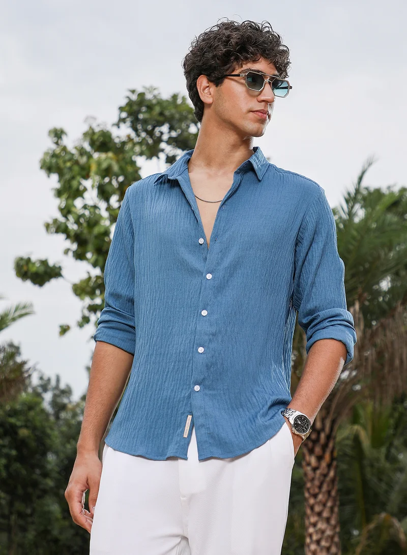كامبوس سوترا Campus Sutra Men Solid Creased-Tactile Shirt | Spread Collar Long Cuffed Sleeves | Button Closure Curved Hem | Solid Creased | Woven Fabric For Casual & Daily Wear | Ocean Blue