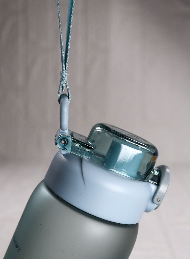 توشيونيكس زجاجة مياه ياوي بيست هايدرو بي كيه التحفيزية، سعة 1000 مل، مصنوعة من البلاستيك الخالي من مادة BPA، ومضادة للتسرب، مع مؤشر للوقت وحزام حمل، وغطاء قلاب، وزجاجة مياه رياضية غير سامة وقابلة لإعادة الاستخدام للمدرسة، وصالة الألعاب الرياضية، والمكتب، والأنشطة الخارجية، والسفر، مع خاصية تتبع الترطيب للأطفال والكبار. - Image 3