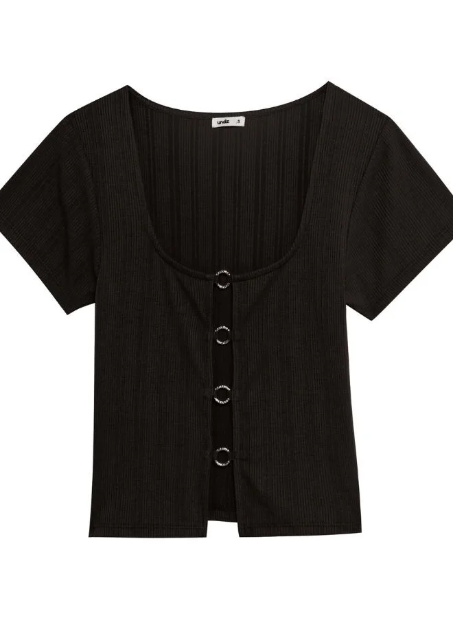 UNDIZ Top with golden rings