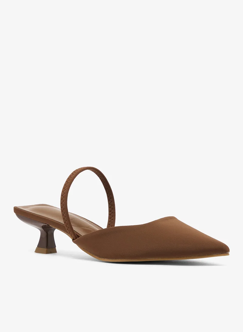 جينجر حذاء بكعب رفيع مدبب من جلد الغزال بحزام خلفي