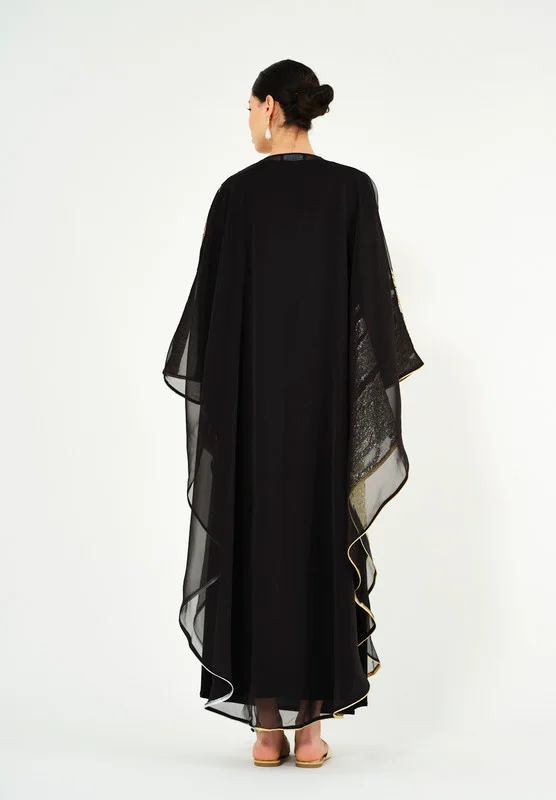 Thouq Beautiful Metallic Shaded Jalabiya With Round Neckline With Half Sleeves