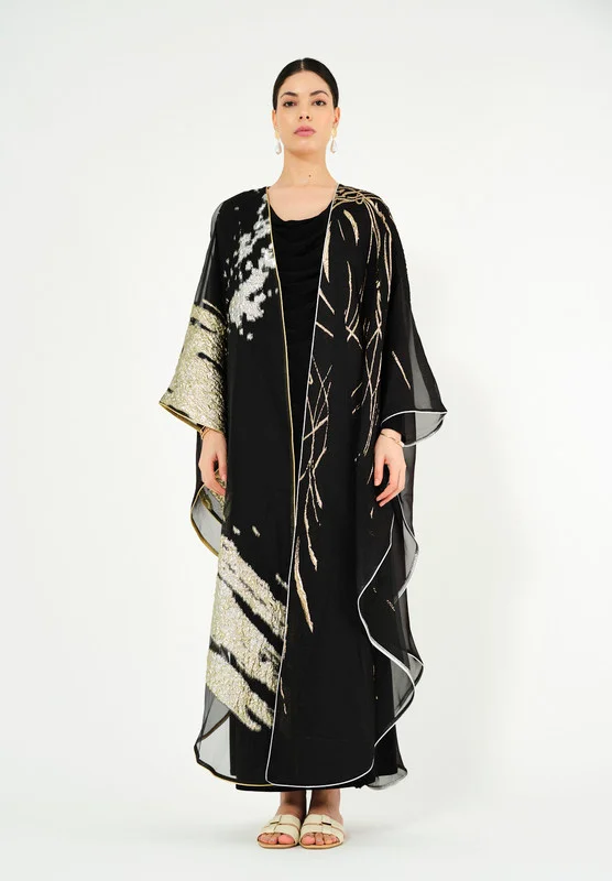 Thouq Beautiful Metallic Shaded Jalabiya With Round Neckline With Half Sleeves