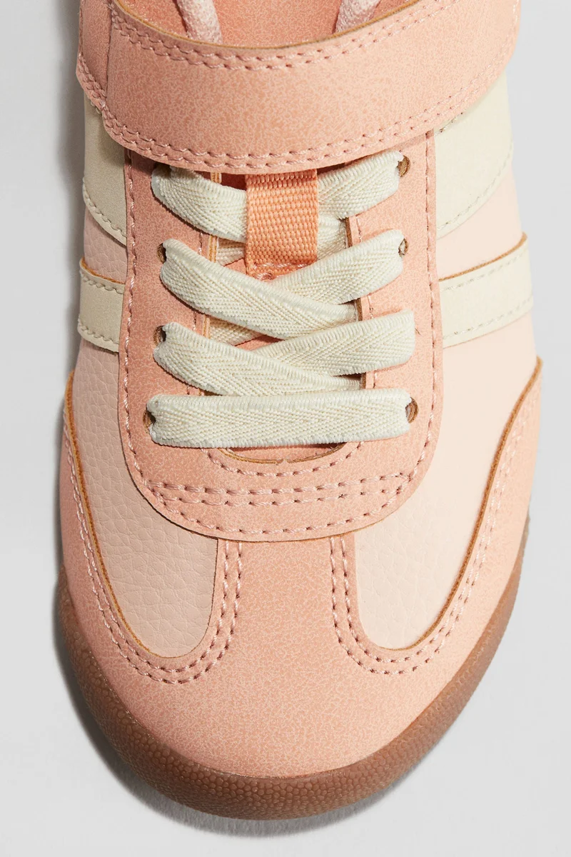 اتش اند ام Trainers