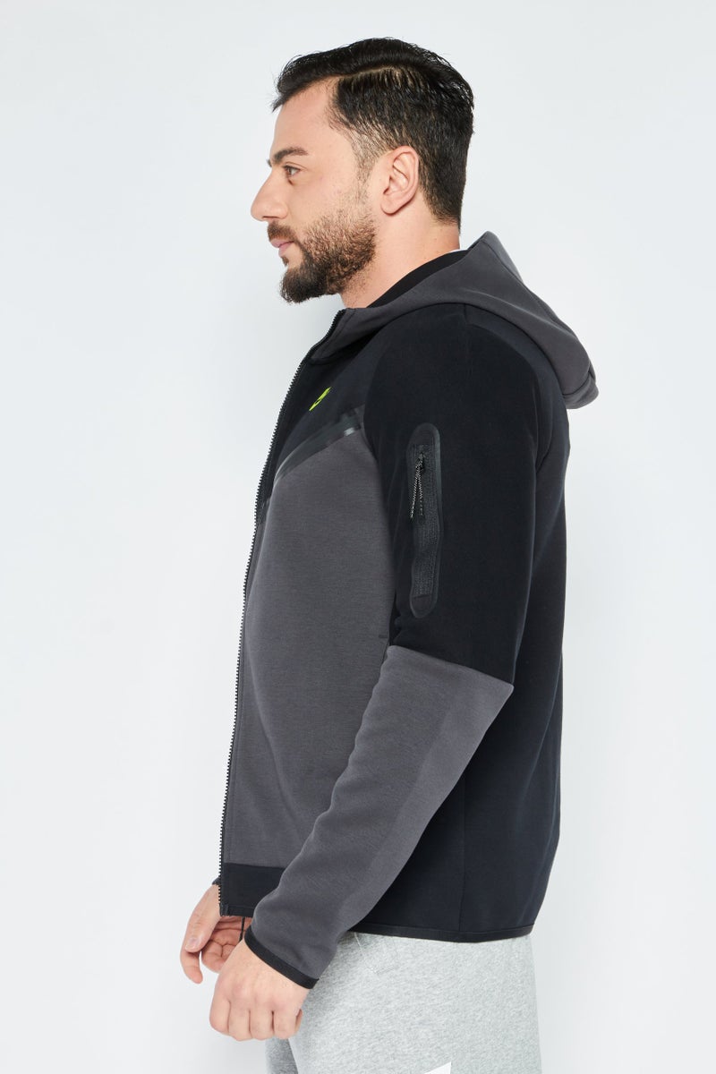 Nike سويت شيرت رياضي للرجال بأكمام طويلة وقبعة، أسود/رمادي - Image 3