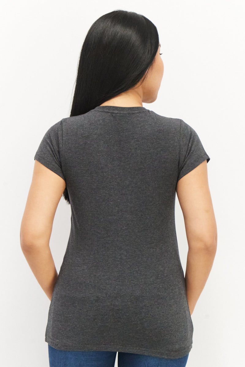 Ellesse تي شيرت نسائي بياقة دائرية وأكمام قصيرة بشعار العلامة التجارية، رمادي داكن - Image 4