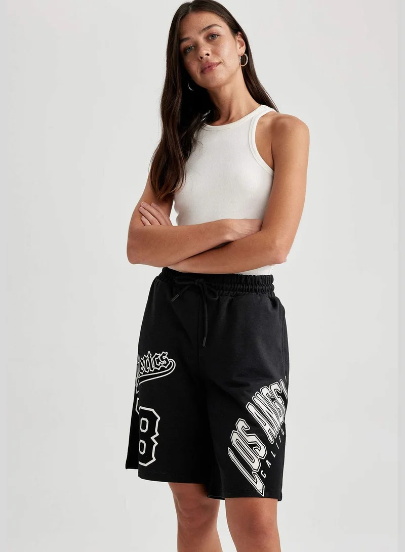 DeFacto Woman Knitted Short