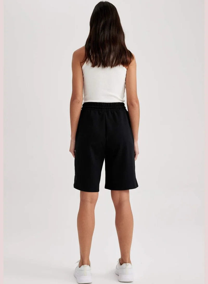 DeFacto Woman Knitted Short