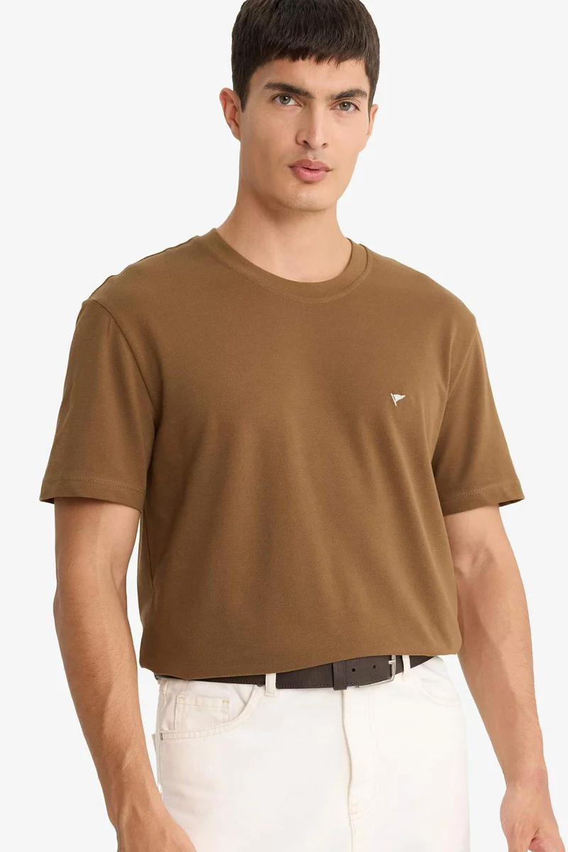 ديفاكتو Pique Short Sleeve T-Shirt