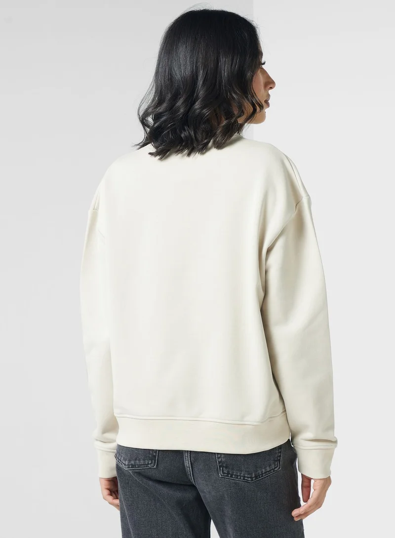 CALVIN KLEIN Logo Crew Neck Sweatshirt