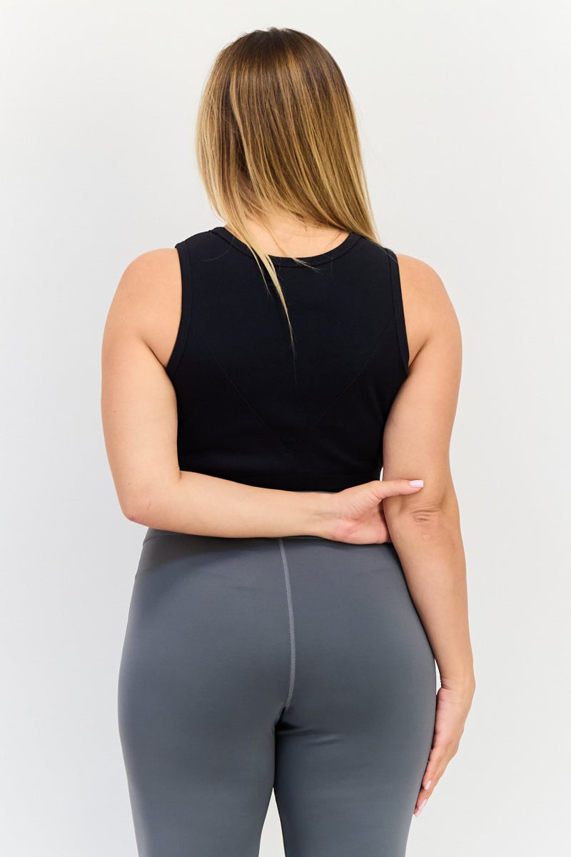 Reebok تي شيرت تدريب بلا أكمام للنساء، أسود - Image 2