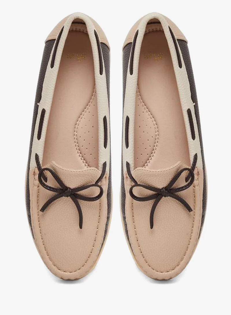 Styli  Styli Casual Color Block Bow Detail Shoes for Women | Best Price UAE