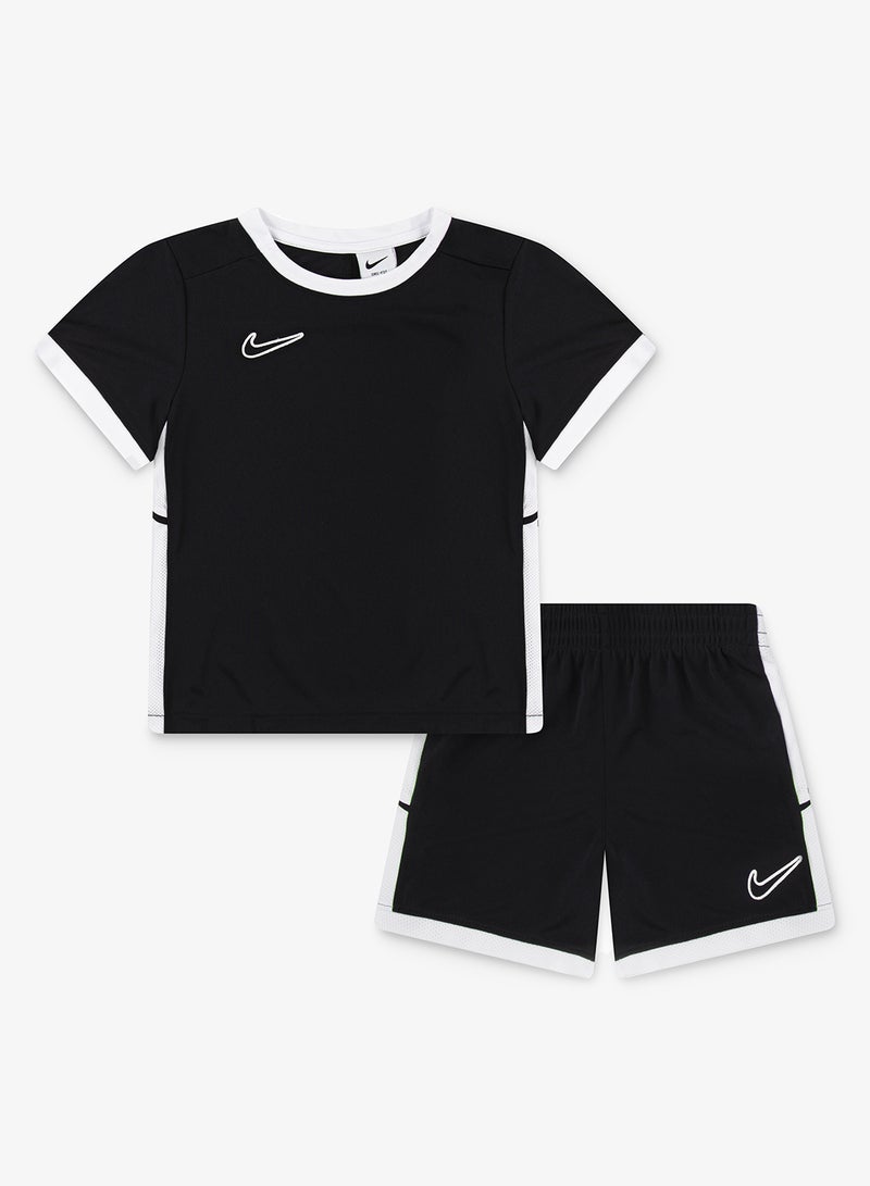 نايكي شورت أكاديمي للأطفال - Image 1