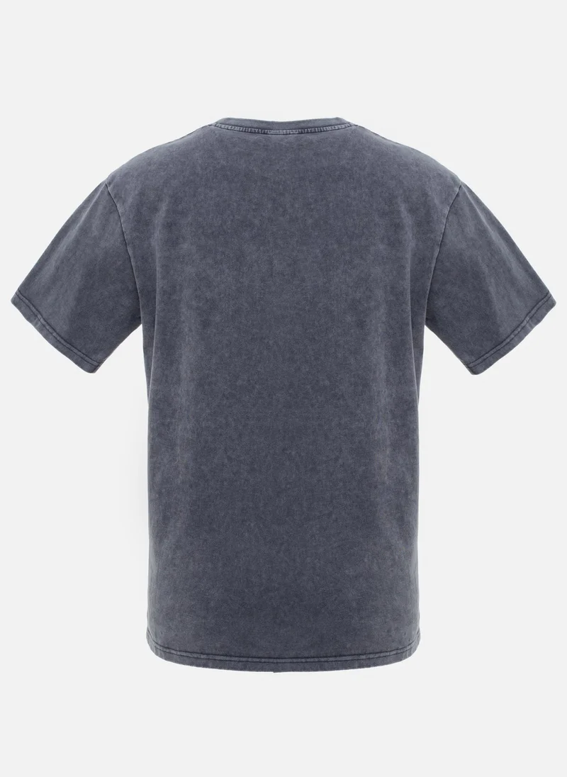 Lichi Loose T-shirt with scuffs and lettering