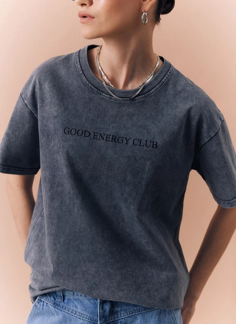 Lichi Loose T-shirt with scuffs and lettering
