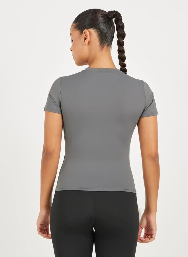 Styli Stitch Detail Fitted Short Sleeve Top