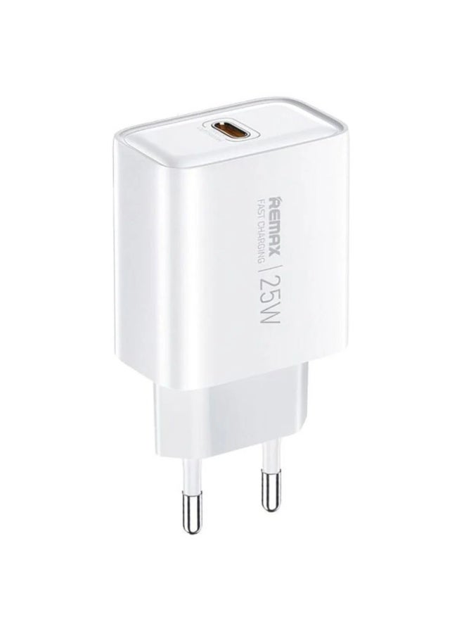 ريماكس PD 25W شحن سريع وآمن باللون الأبيض، يشحن جميع الأجهزة من النوع C، صغيرة وسهلة الحمل - Image 2