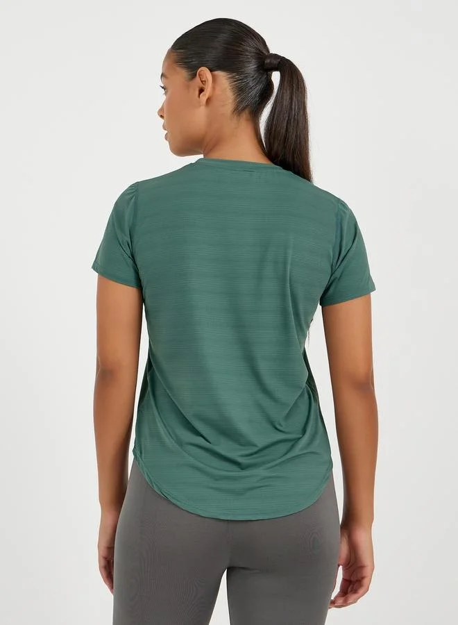 Styli Textured Curved Hem Short Sleeve Top