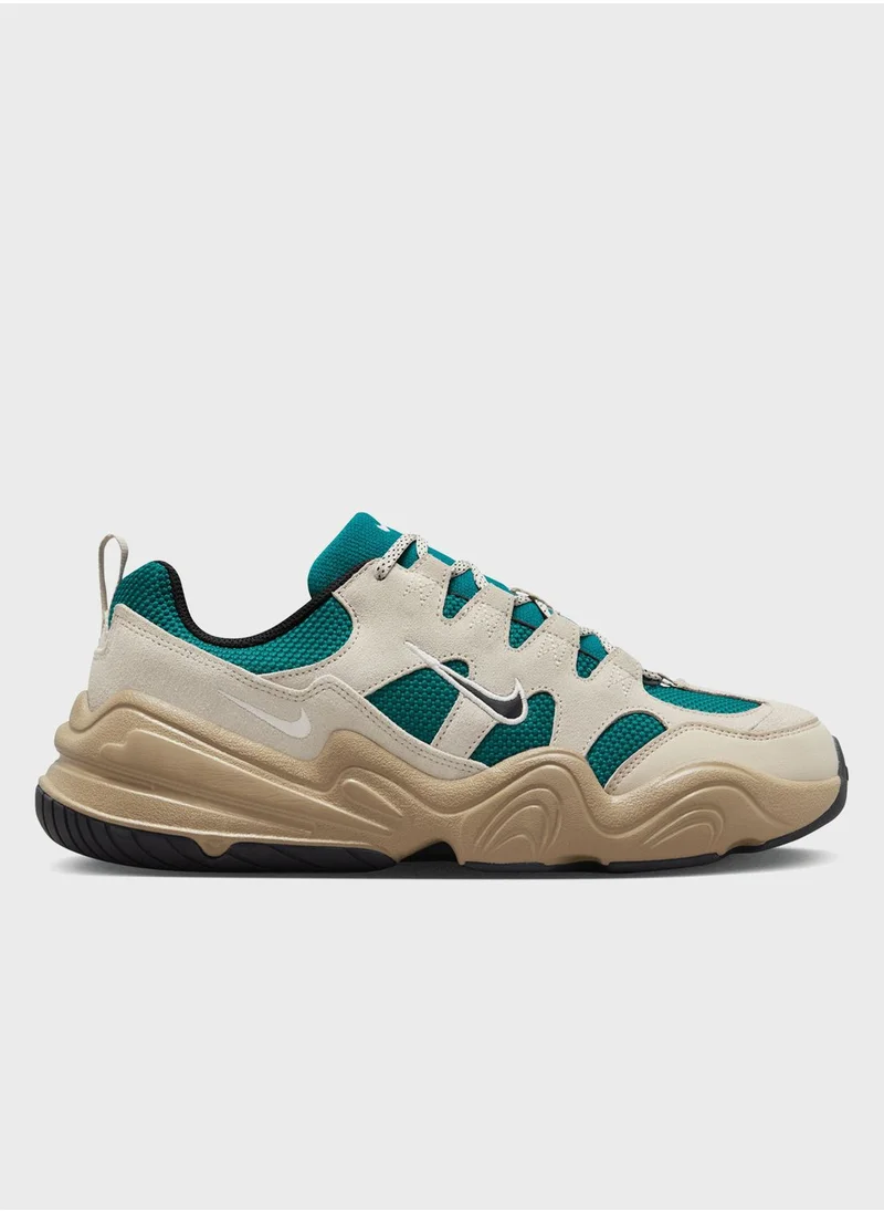 Nike Tech Hera